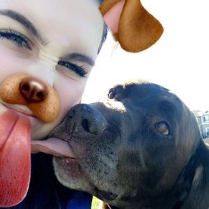 Meet your Posher, Mia